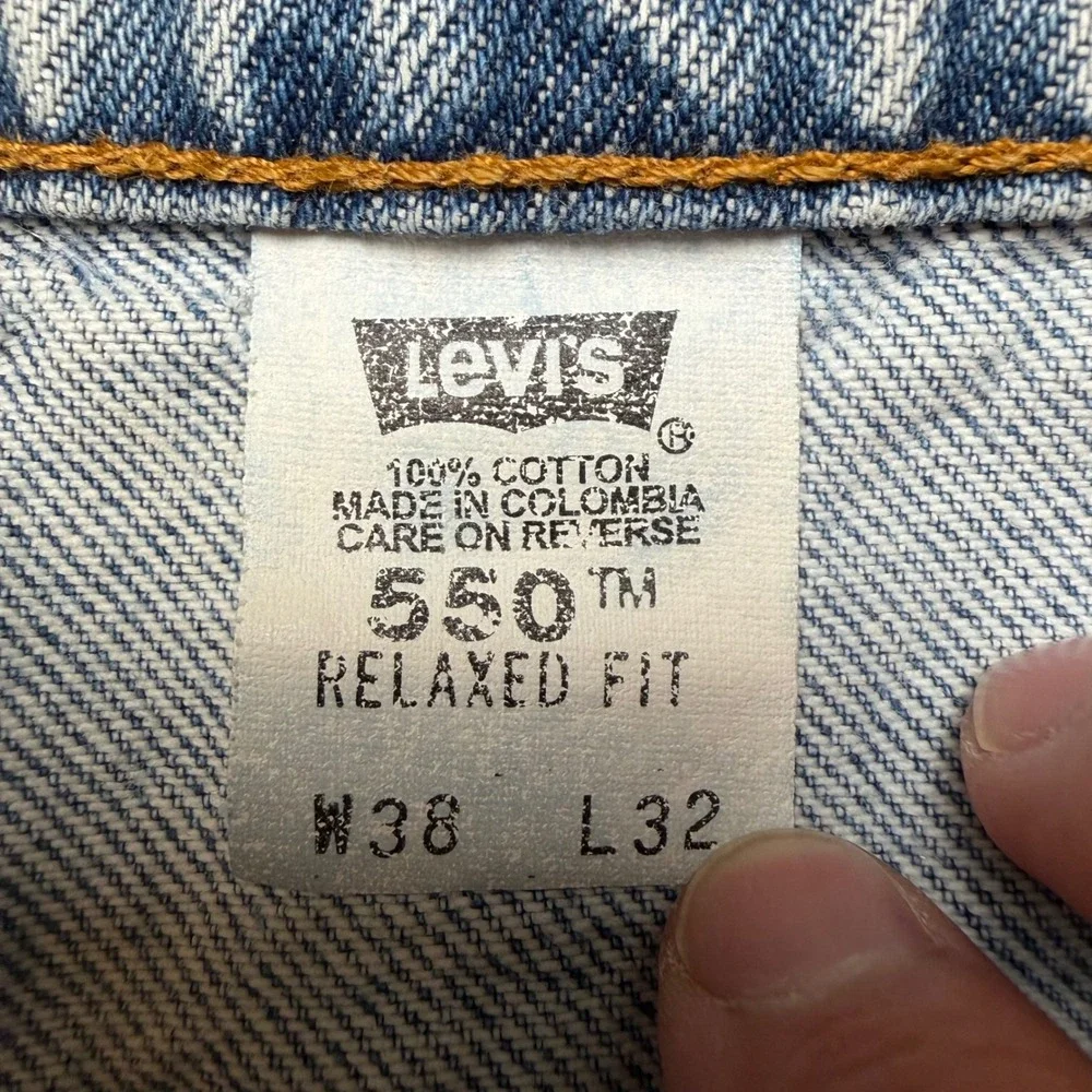 Vintage Levi's 550 Relaxed Fit Jeans Men 38x32 Light Wash Orange Tab Denim 1997